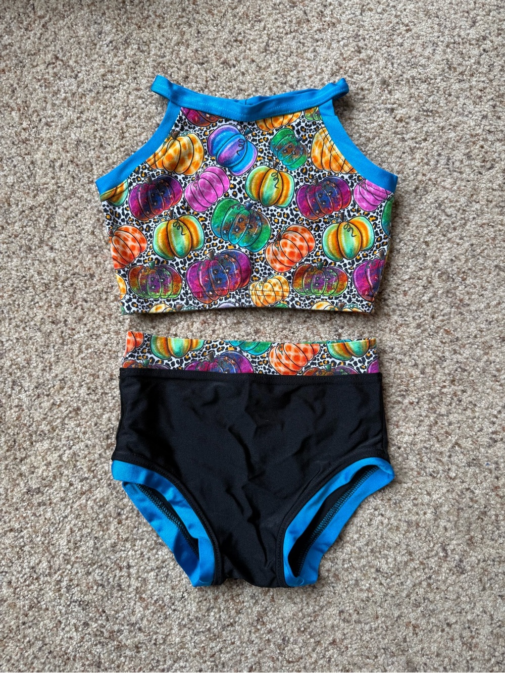 Girls' Multicolor Pumpkin Print Two-Piece Set with Blue Trim